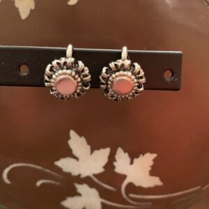 Dainty silver flower earrings